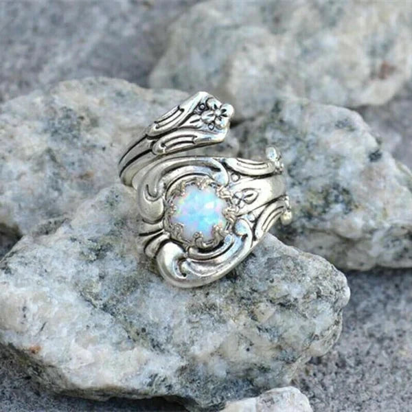 Hvit Opal Skje Justerbar Ring