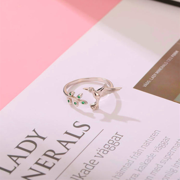 Kolibri Ring med Grønne Zirkoner i 925 Sterling Sølv